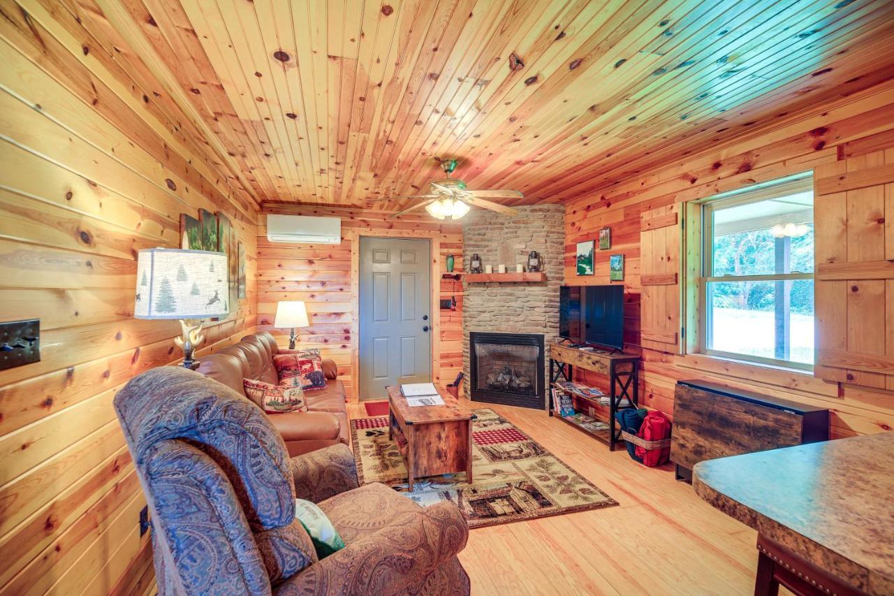 Вилла Blue Ridge Mountain Cabin With Views And Hot Tub Sparta Экстерьер фото